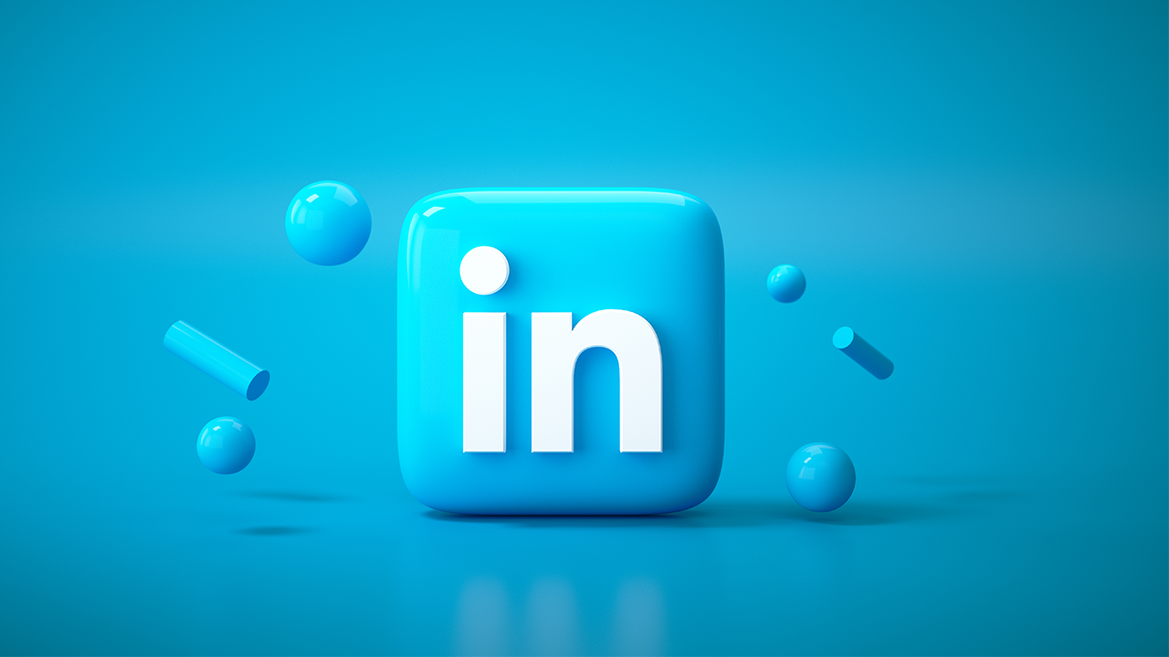 LinkedIn Excellence: Crafting a Profile That Stands Out